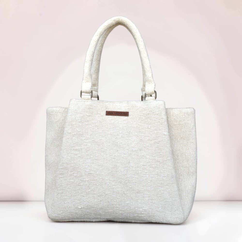 AV Minimalist Tote — Pearl White
