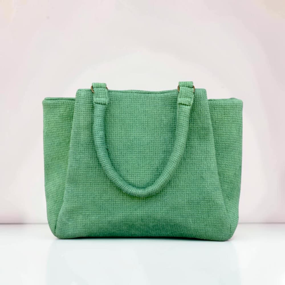 AV Minimalist Tote — Sage Green