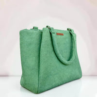 AV Minimalist Tote — Sage Green