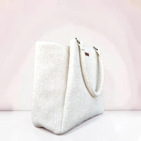 AV Minimalist Tote — Pearl White