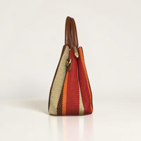 AV RUST & WEAVE