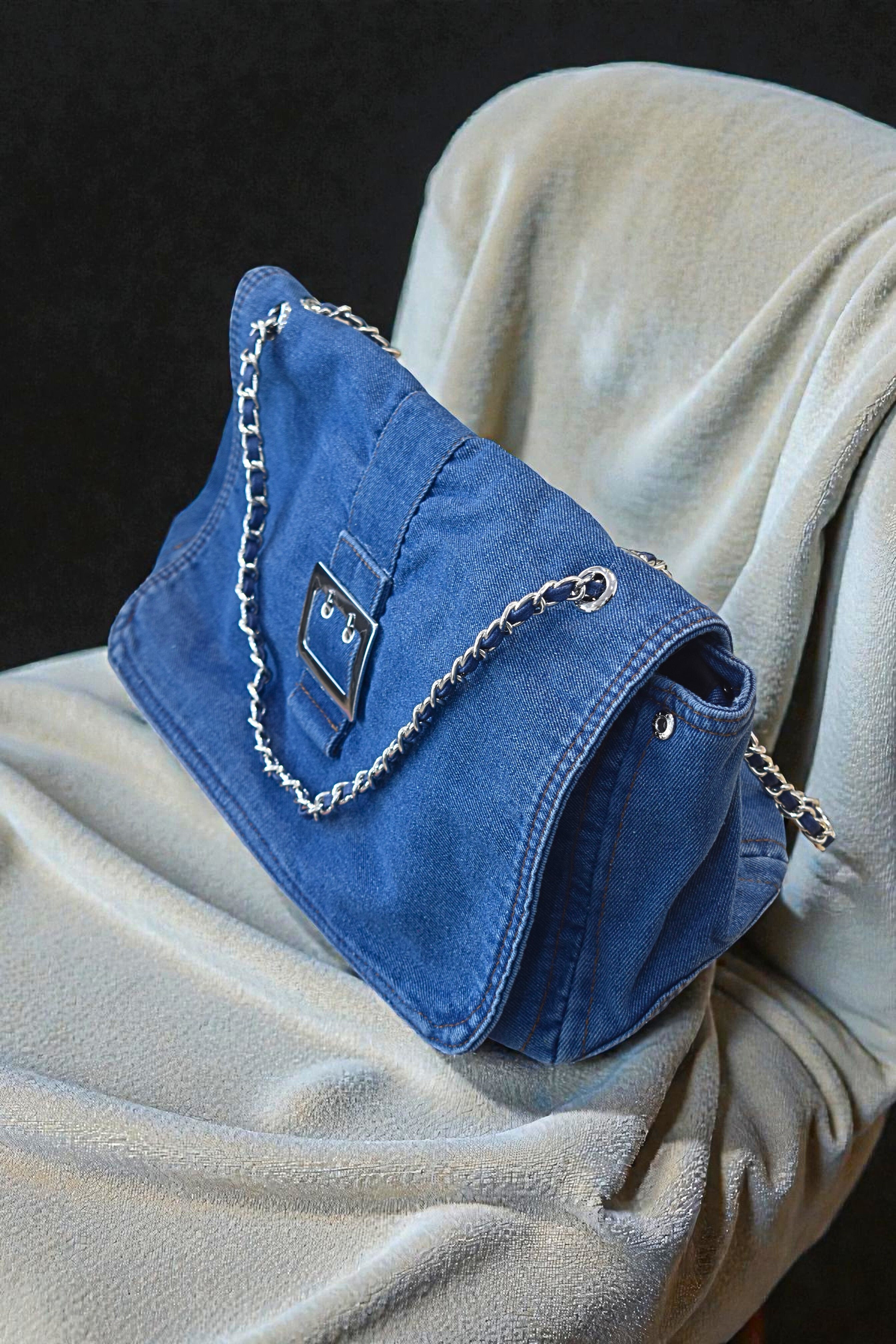 AV Denim Loom Dark Blue