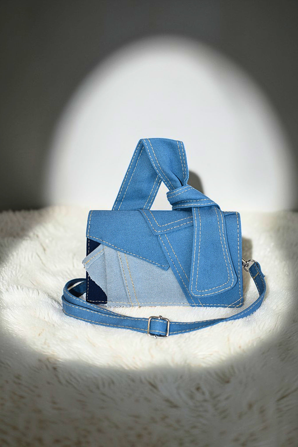 AV Urban Patch Crossbody