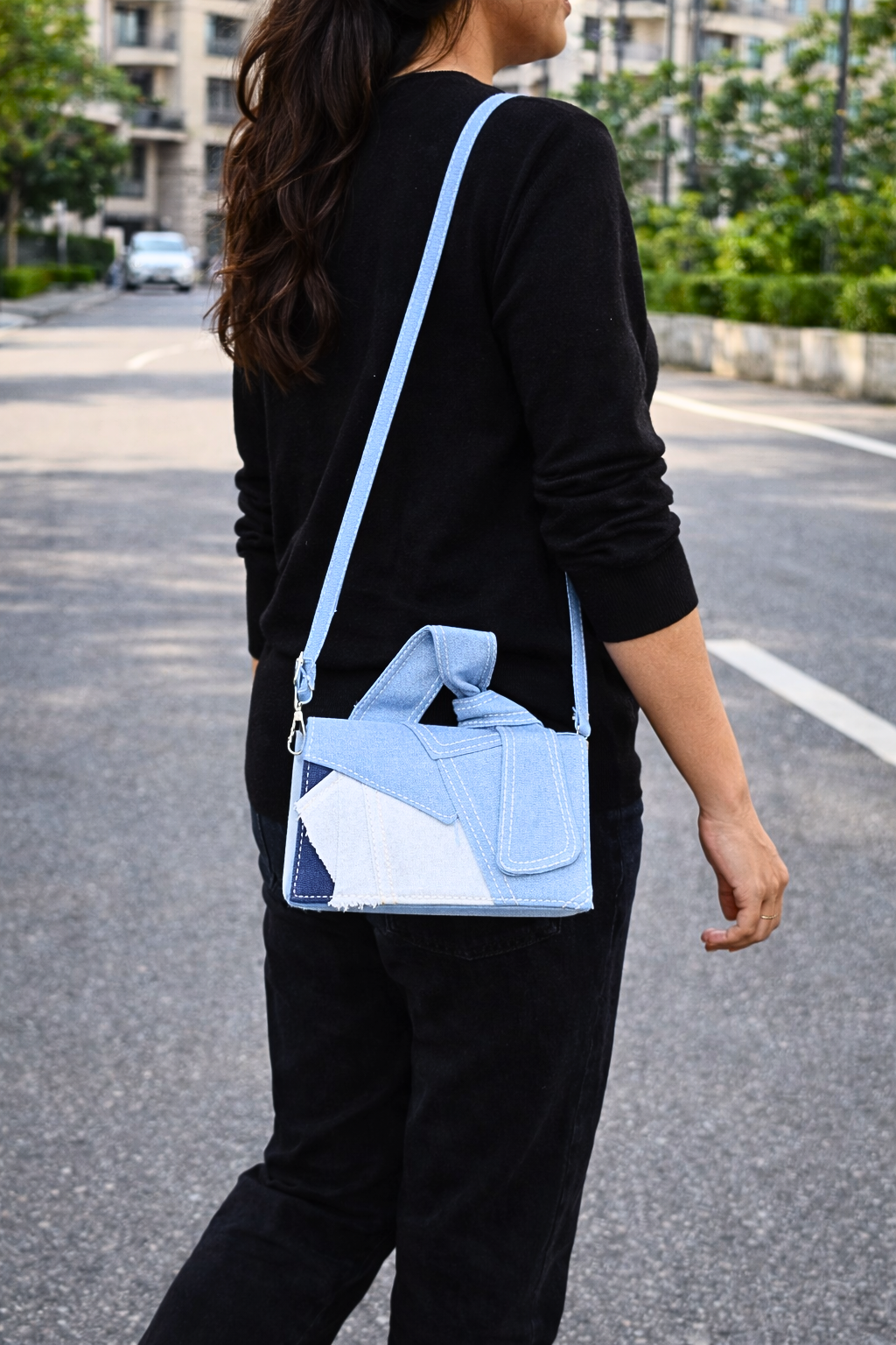 AV Urban Patch Crossbody