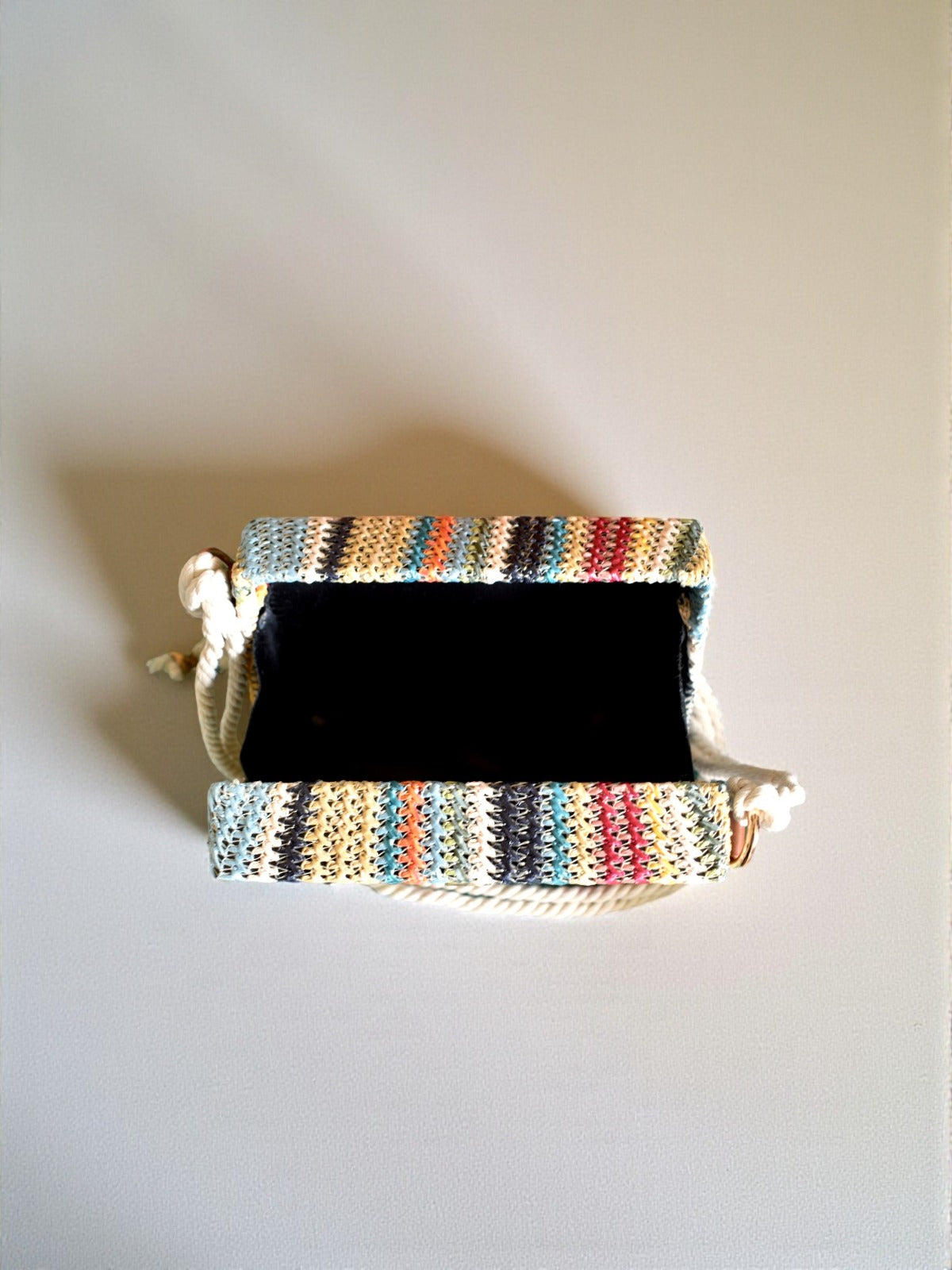 AV WOVEN THEORY
